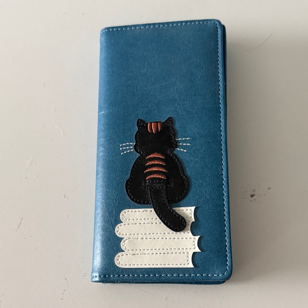 Cute little cat wallet